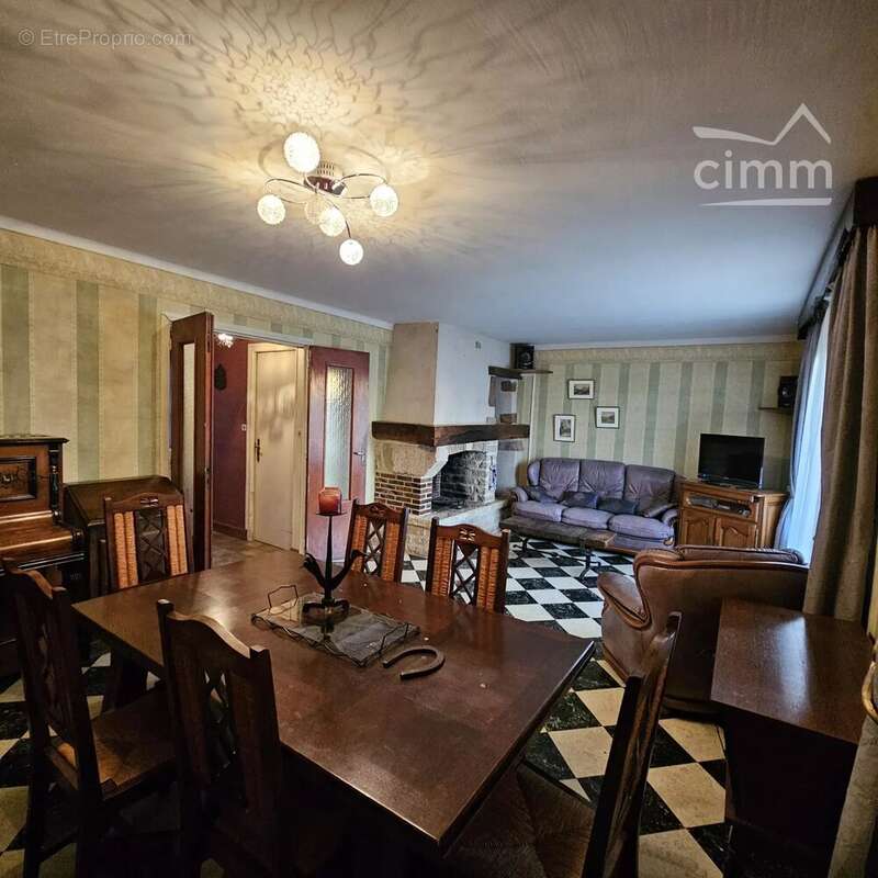 Maison à CONCHES-EN-OUCHE