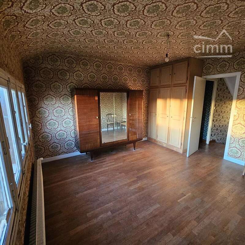 Maison à CONCHES-EN-OUCHE