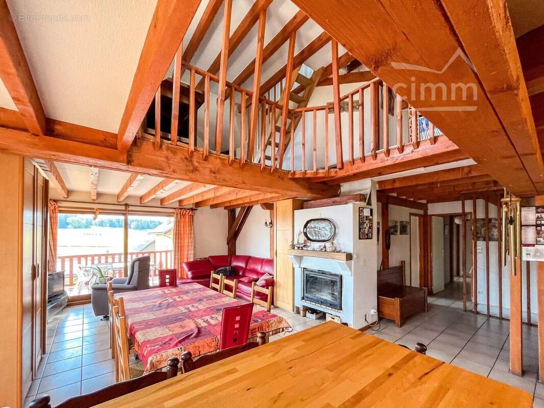 Maison à LA TERRASSE