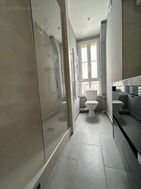 Appartement à PARIS-12E