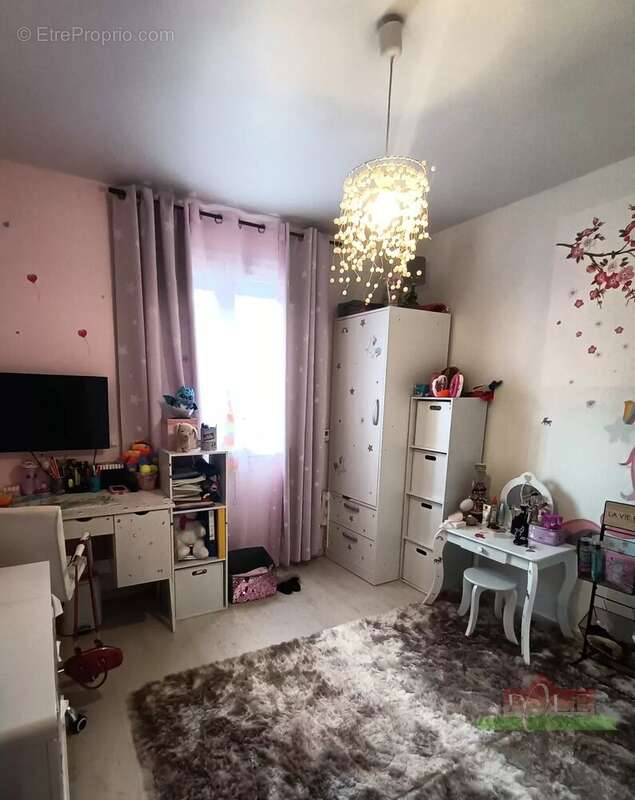 Maison à LES ROCHES-DE-CONDRIEU