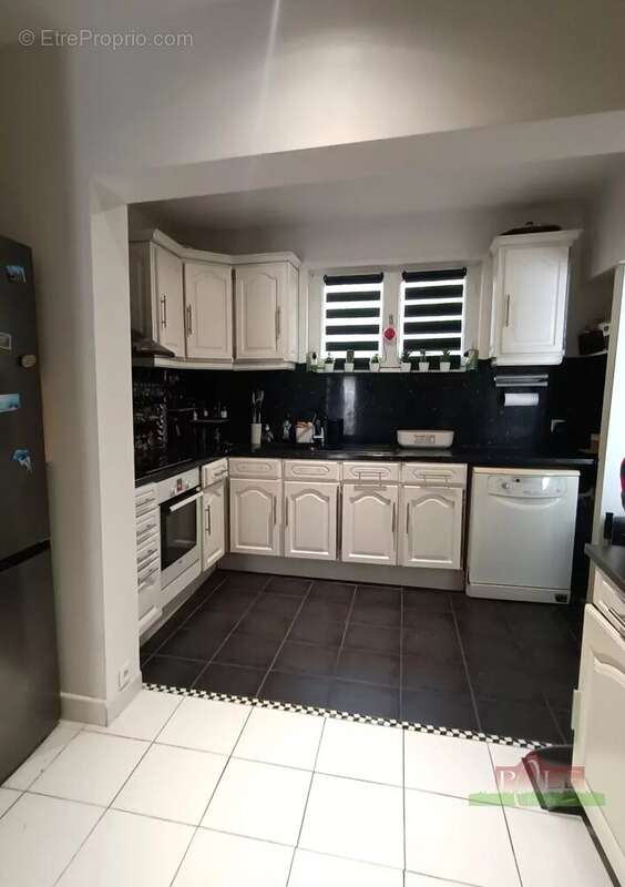 Maison à LES ROCHES-DE-CONDRIEU