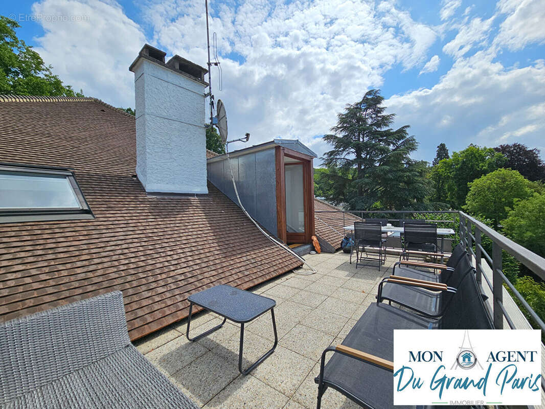 Appartement à VERRIERES-LE-BUISSON