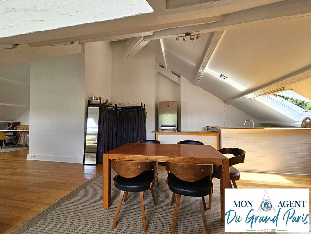 Appartement à VERRIERES-LE-BUISSON