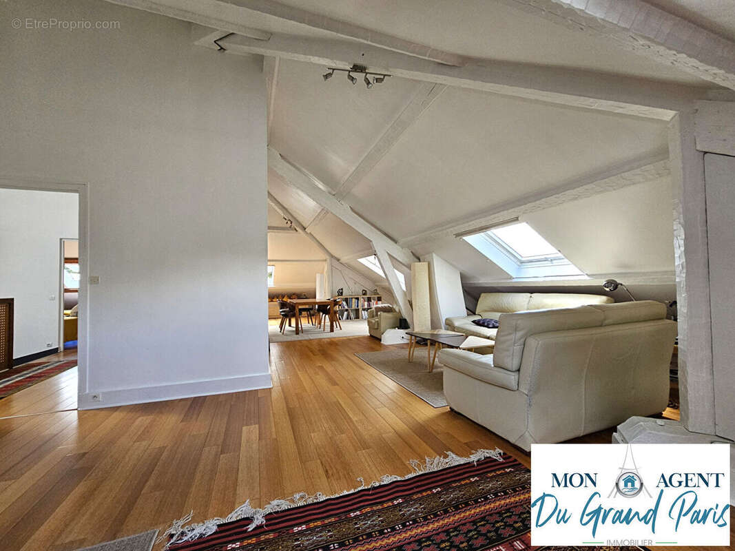 Appartement à VERRIERES-LE-BUISSON