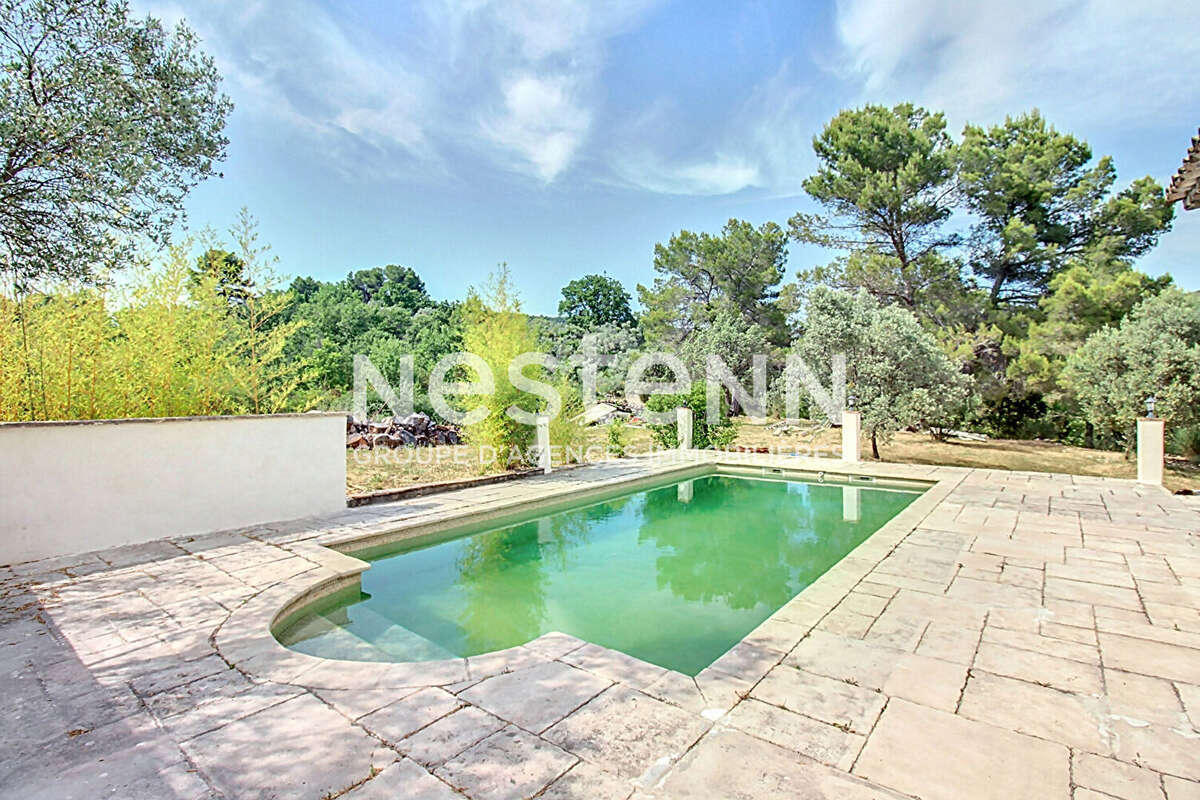 Maison à MONTFERRAT