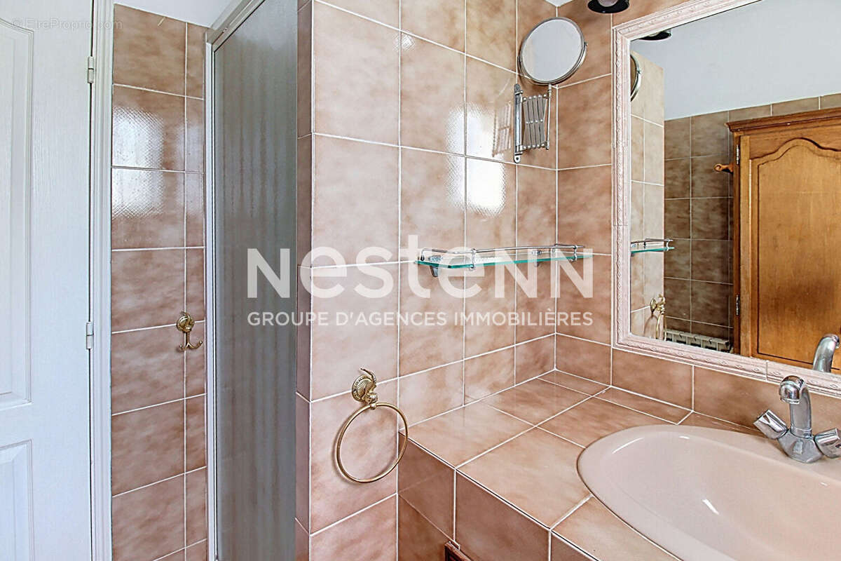 Maison à MONTFERRAT