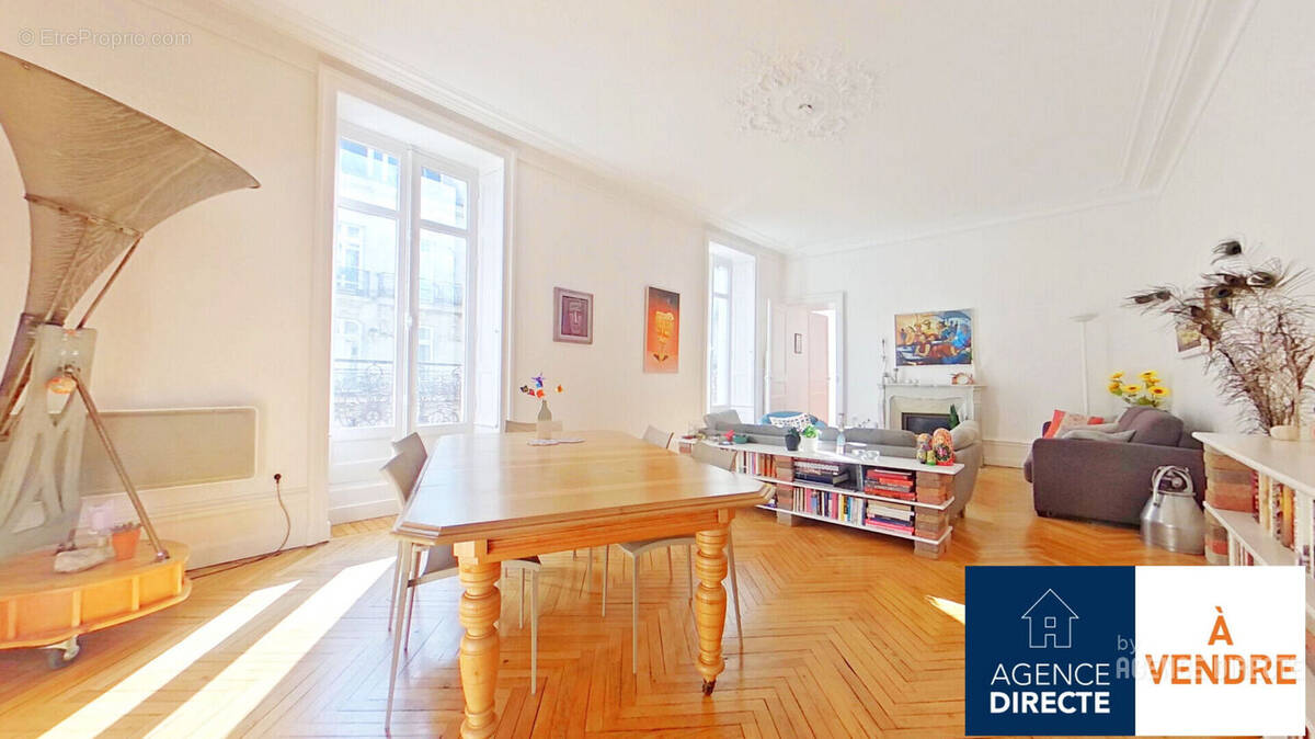 Appartement à NANTES