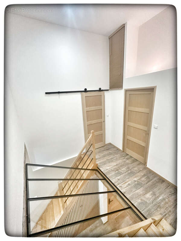 Maison à SAINT-THIBERY