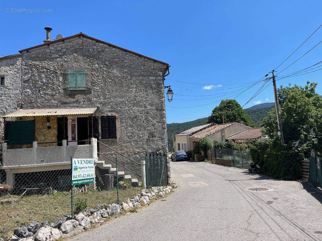 Maison à VALDEROURE