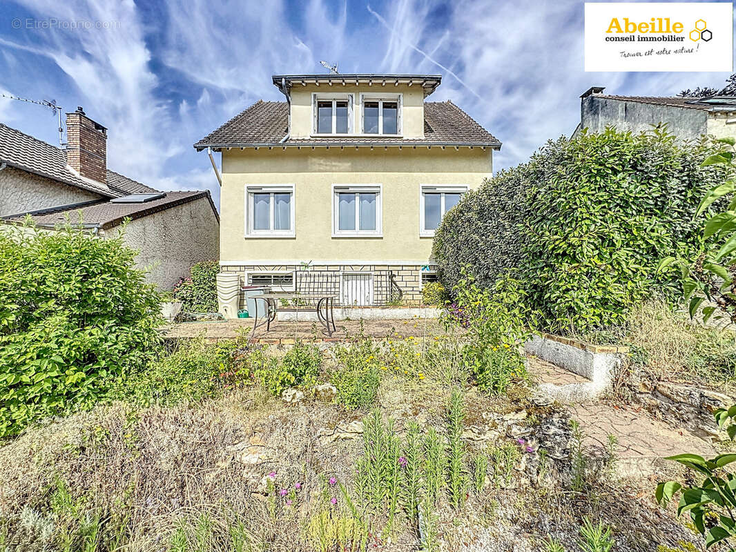 Maison à SAINT-CHERON