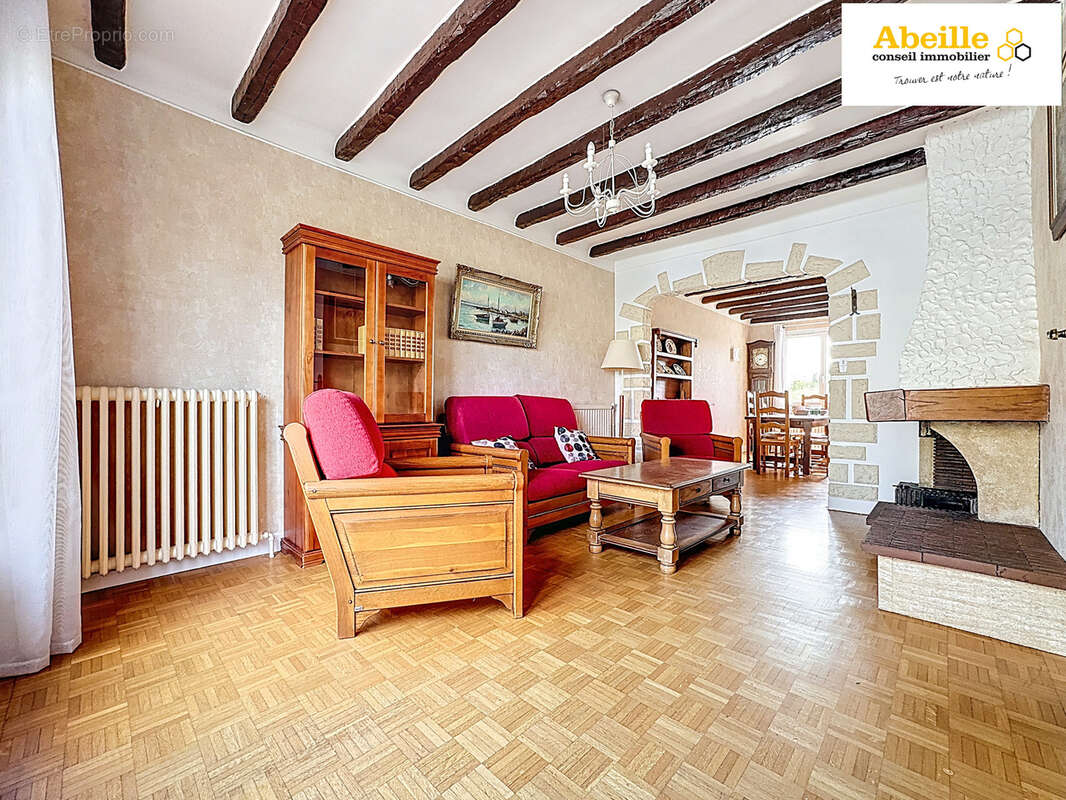 Maison à SAINT-CHERON