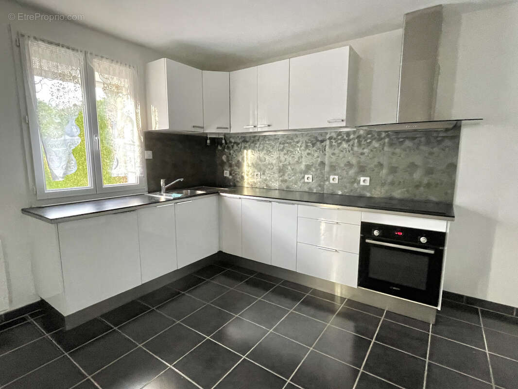 Maison à HOMBLIERES