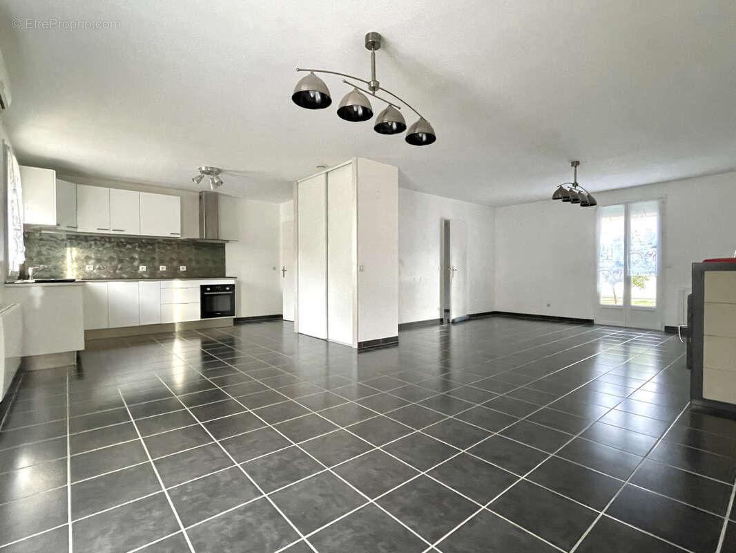 Maison à HOMBLIERES