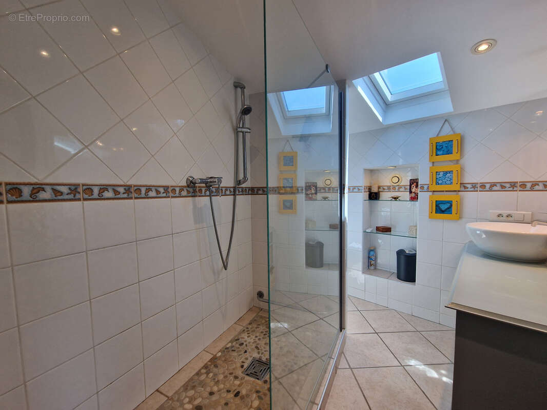 Maison à COUZON-AU-MONT-D&#039;OR