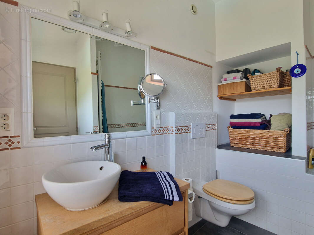 Maison à COUZON-AU-MONT-D&#039;OR