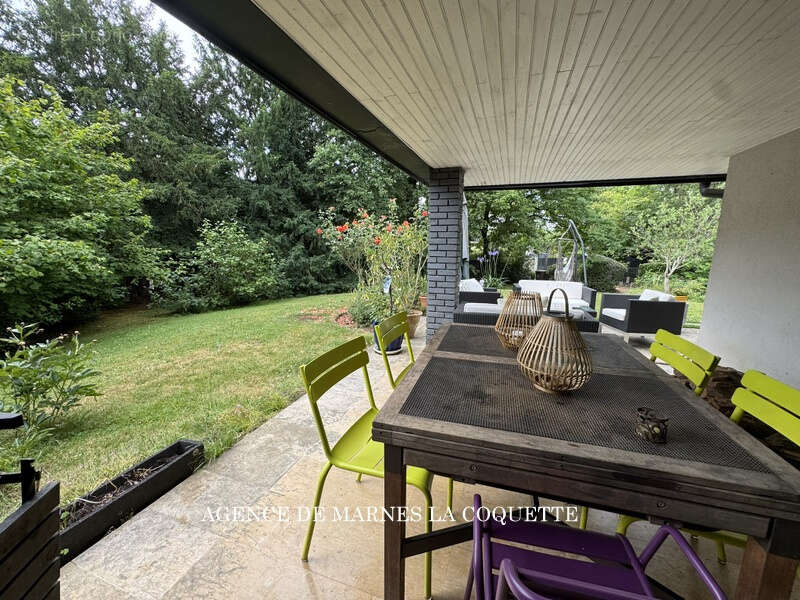 Maison à LA CELLE-SAINT-CLOUD