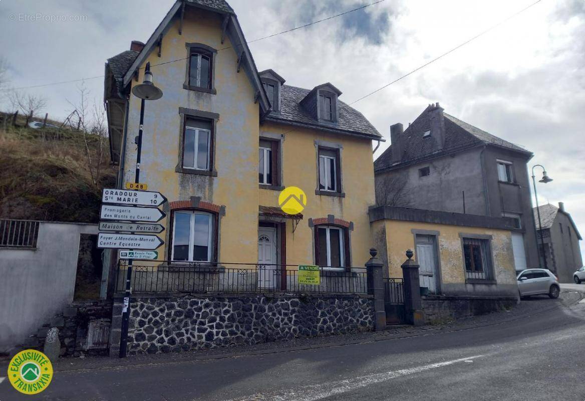 Maison à PIERREFORT