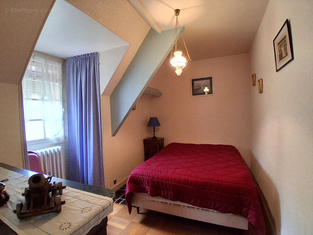 Maison à SAINT-GONDON