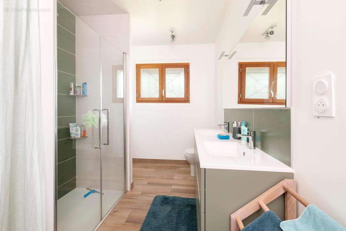 Maison à SAINTE-FOY