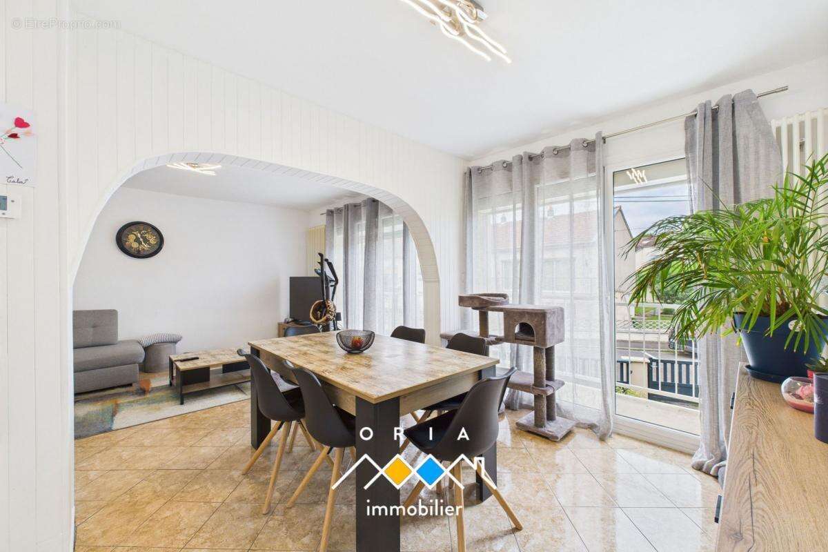 Maison à PAGNY-SUR-MOSELLE