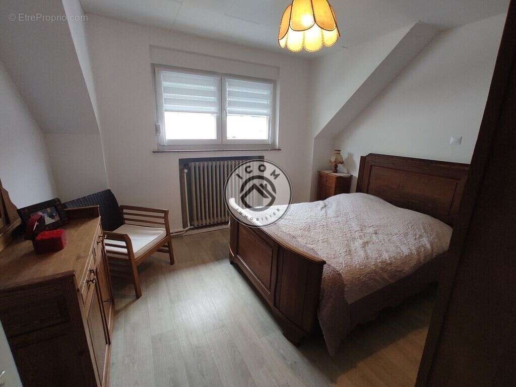 Maison à AULNOYE-AYMERIES