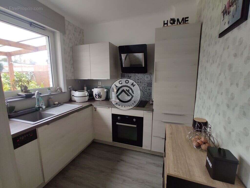 Maison à AULNOYE-AYMERIES