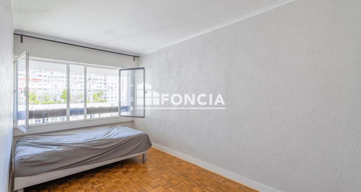 Appartement à PARIS-12E