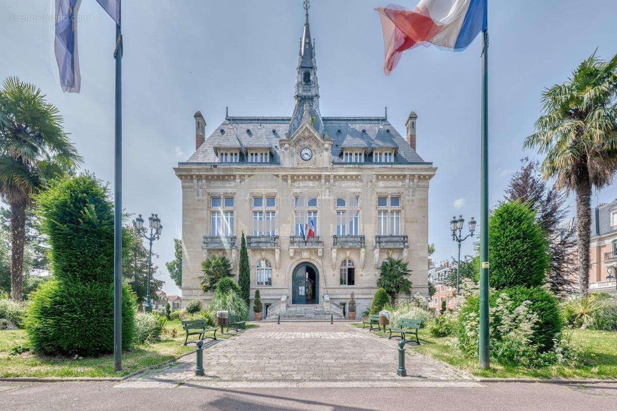 Appartement à LE RAINCY