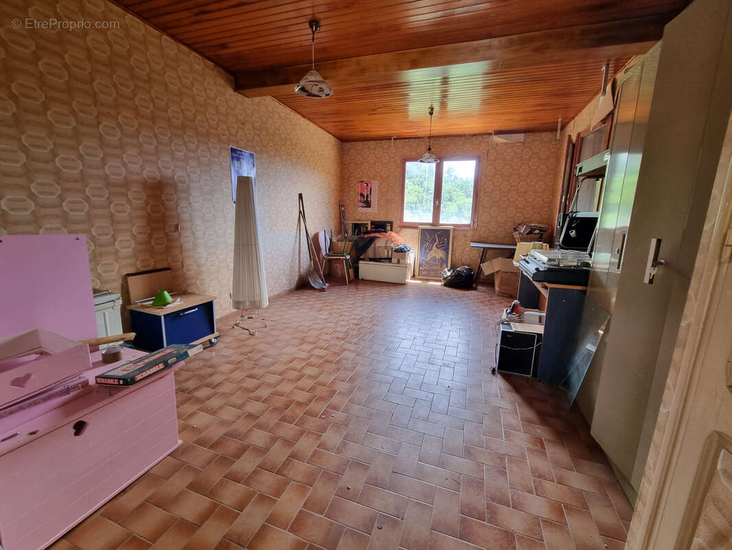 Terrain à LAMALOU-LES-BAINS