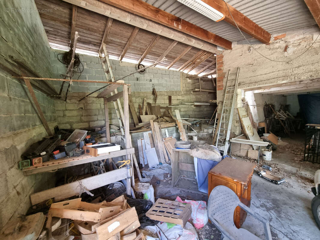 Terrain à LAMALOU-LES-BAINS