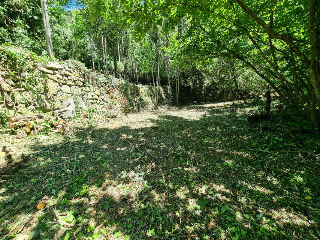 Terrain à LAMALOU-LES-BAINS