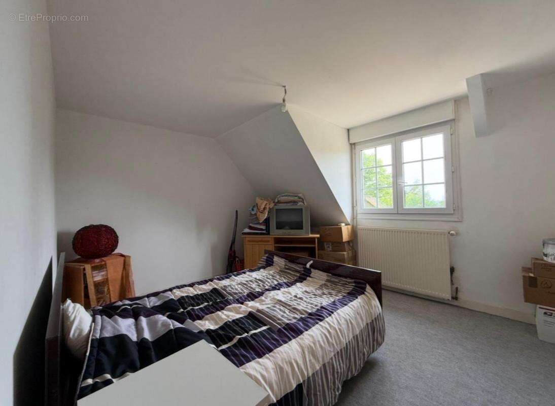 Maison à LE ROC-SAINT-ANDRE