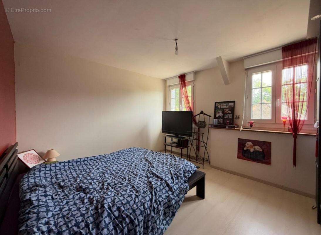 Maison à LE ROC-SAINT-ANDRE