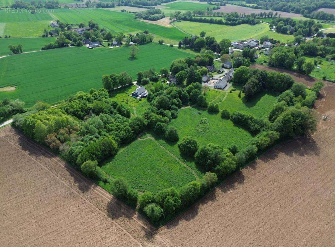Maison à LE ROC-SAINT-ANDRE