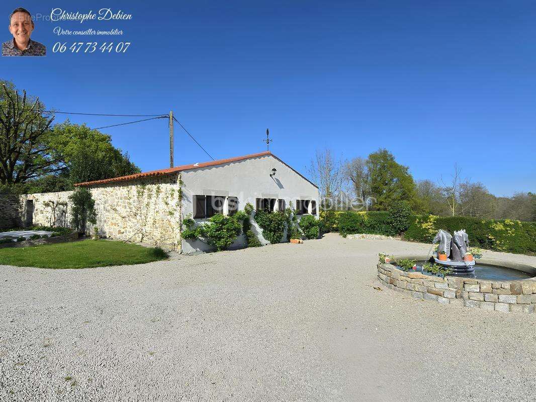 Maison à LES LUCS-SUR-BOULOGNE