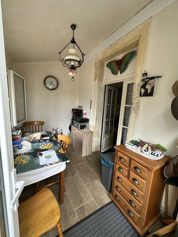 Maison à LA ROCHE-CHALAIS