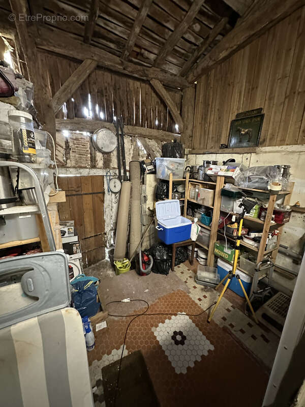 Maison à LA ROCHE-CHALAIS