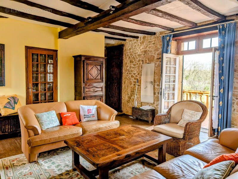 Maison à SAINT-POMPONT