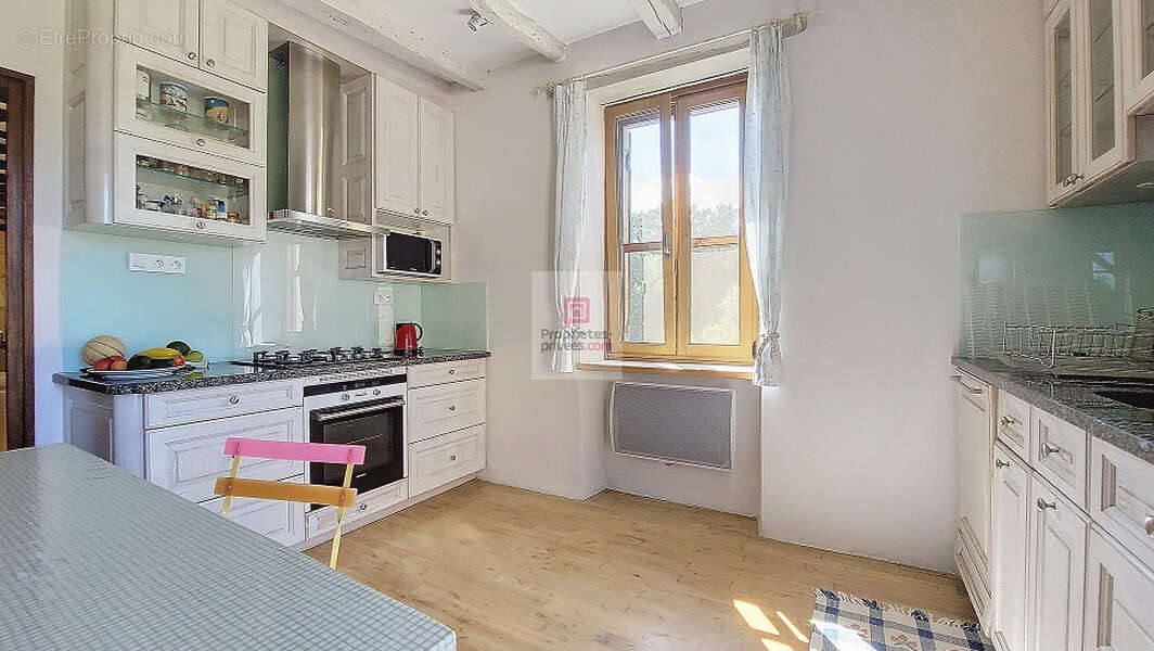 Maison à SAINT-POMPONT