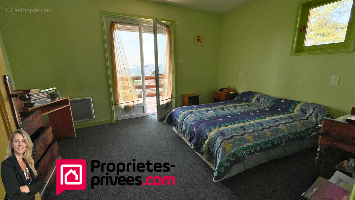 Maison à COURS-LA-VILLE