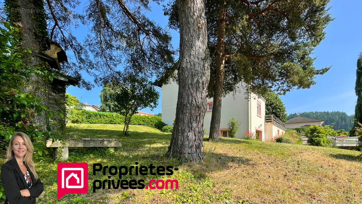 Maison à COURS-LA-VILLE