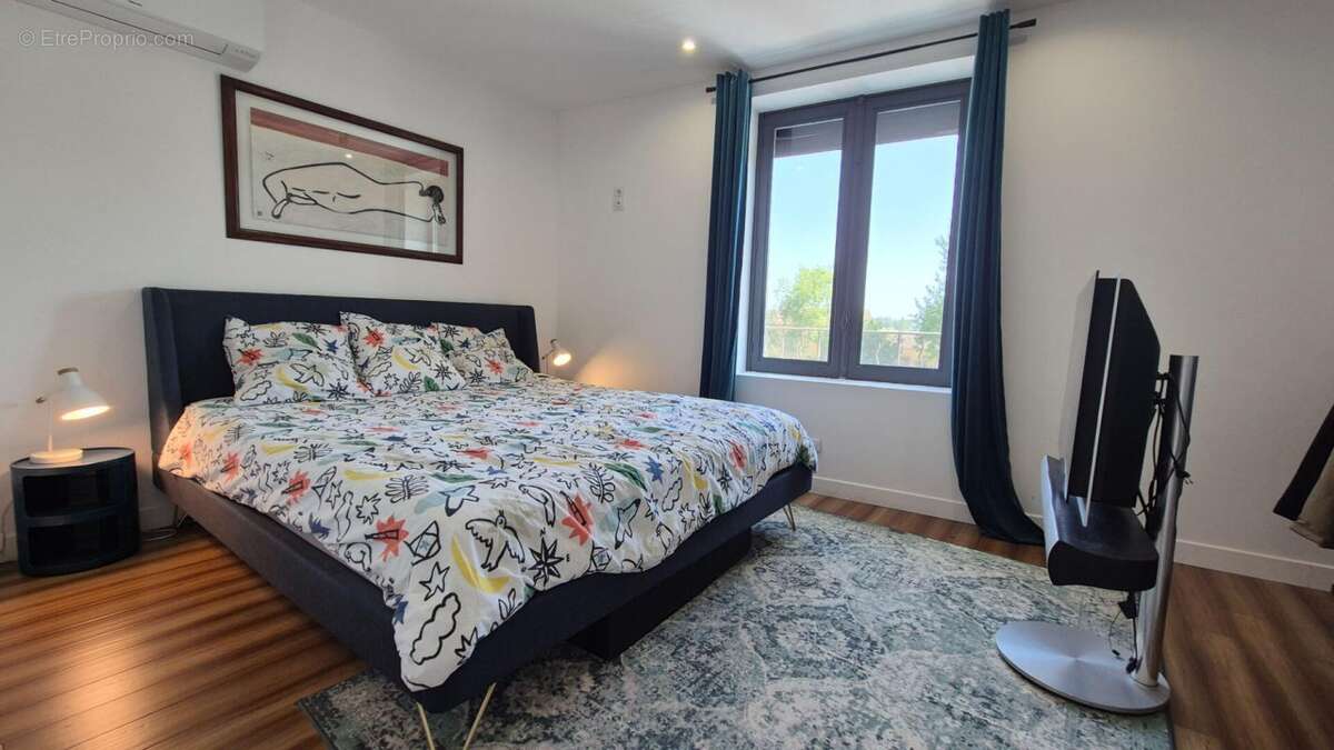 Maison à LABASTIDE-D&#039;ANJOU