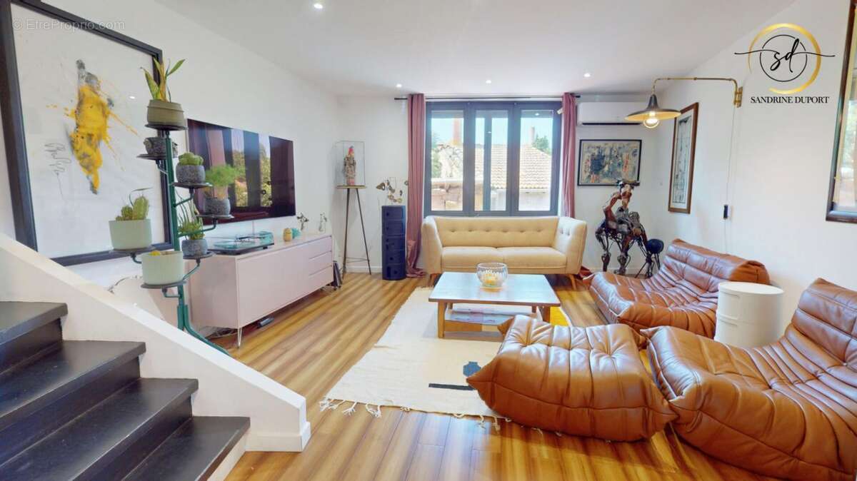 Maison à LABASTIDE-D&#039;ANJOU