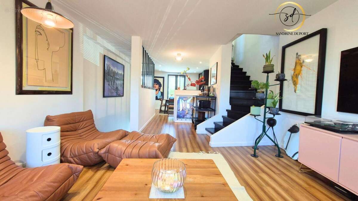 Maison à LABASTIDE-D&#039;ANJOU