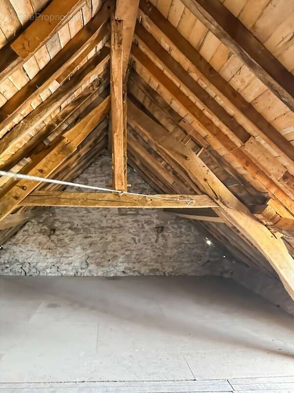 Maison à VILLEFRANCHE-D&#039;ALLIER