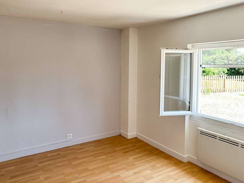 Maison à VILLEFRANCHE-D&#039;ALLIER