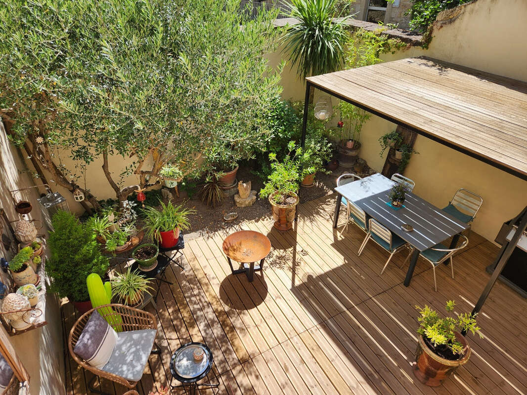 Maison à CADEROUSSE