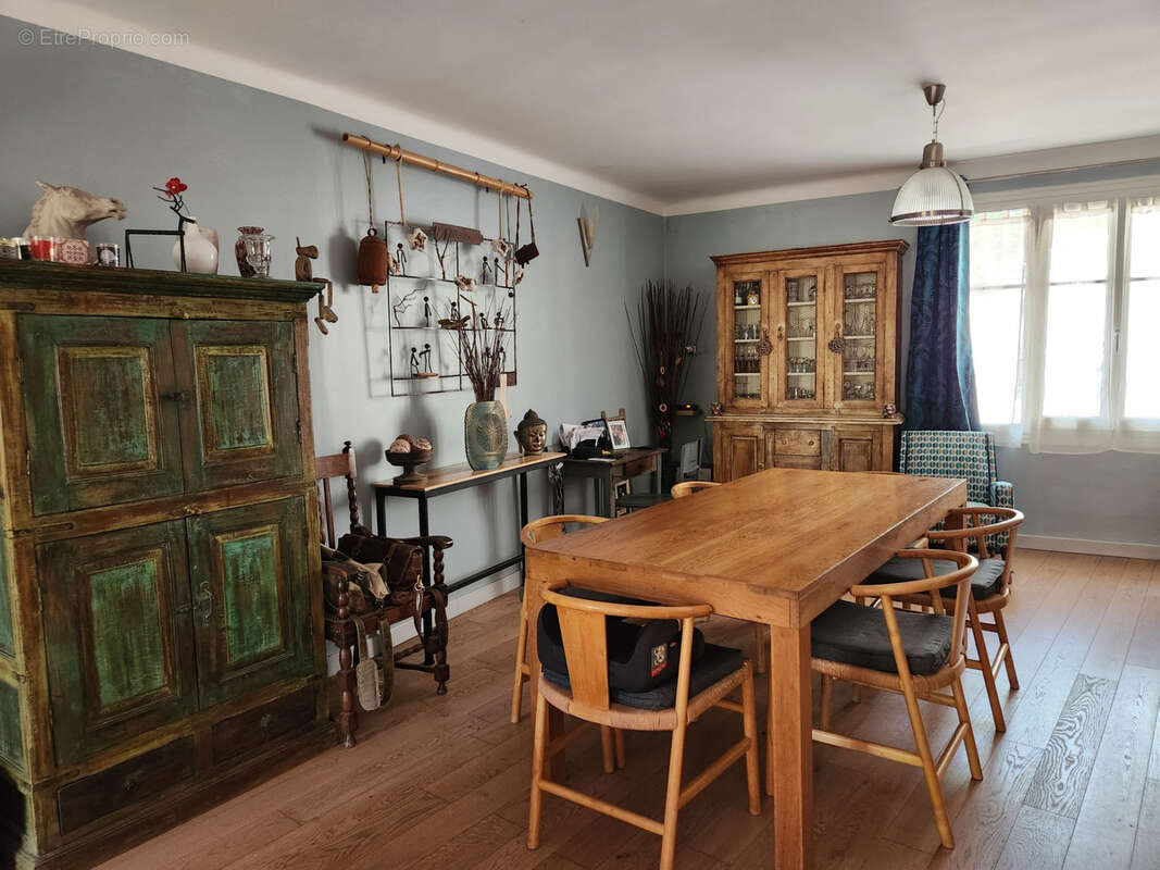 Maison à CADEROUSSE