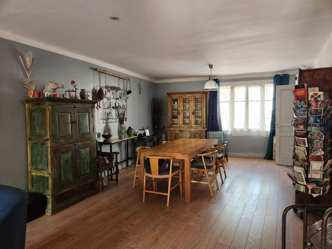 Maison à CADEROUSSE